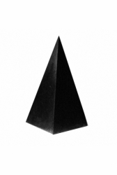 Šungitová pyramida jehlan leštěná 5 cm