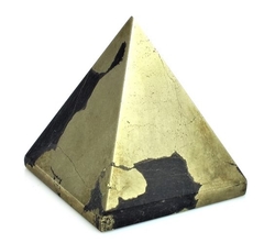 Pyrit pyramida 43 - 51 mm