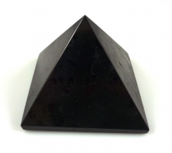 Turmalínová pyramida 45 x 45 mm
