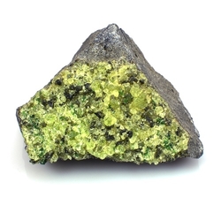 Olivín/Peridot drůza